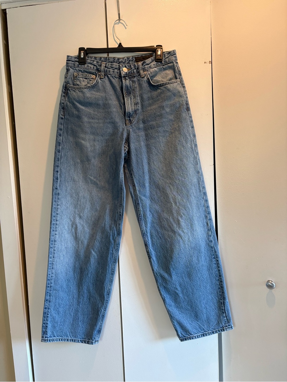 Zara  women’s Light Blue Wide-Leg Jeans, Euro size 36.